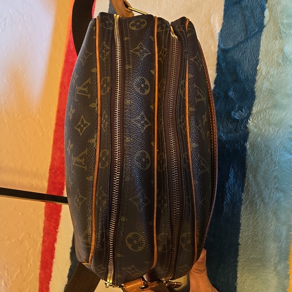 Louis Vuitton Reporter - Picture 3 of 4